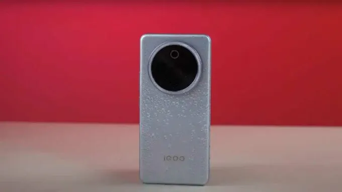 iQOO Z10