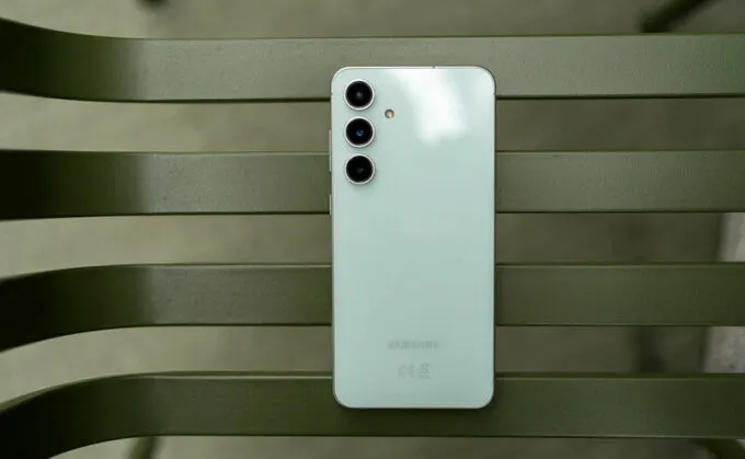 Samsung Galaxy S24 FE