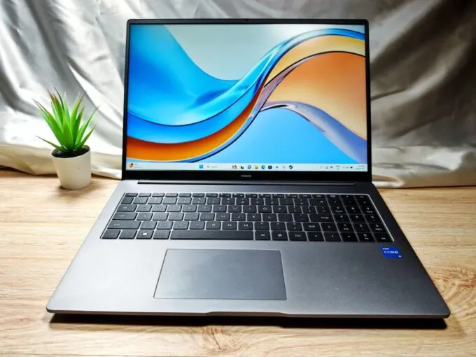 Honor MagicBook X16
