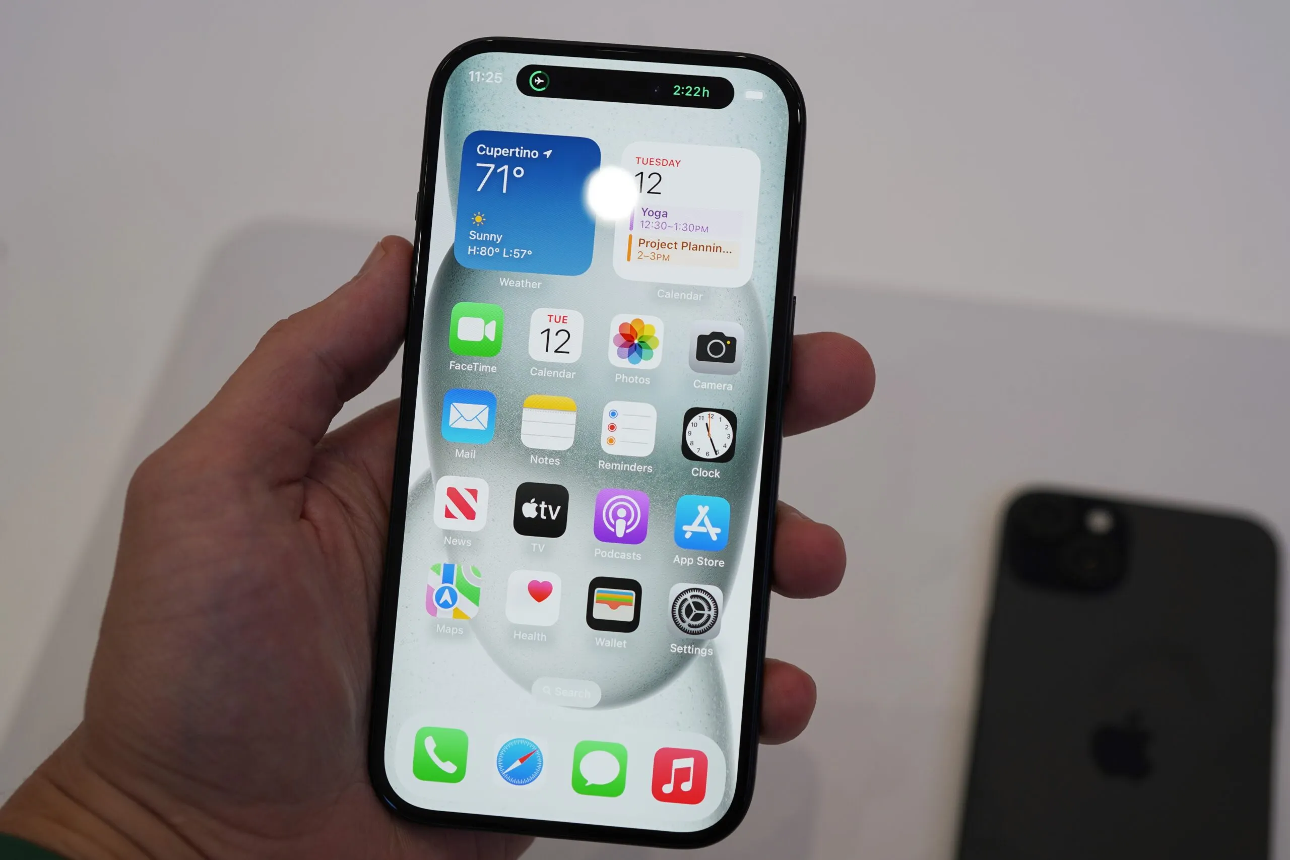 Смартфон Apple iPhone 15