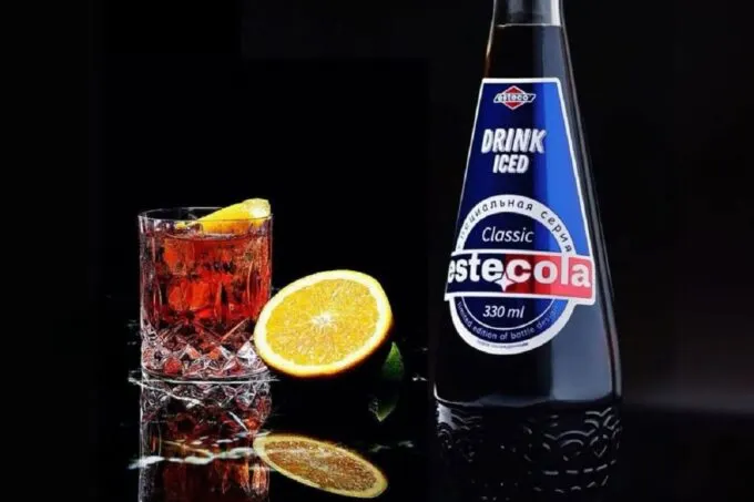 Бутылка Estecola объемом 0,33 л