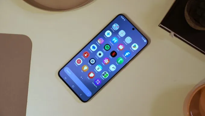 Samsung Galaxy S25 FE