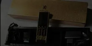 Как живет последний обладатель телефона Mobiado Professional