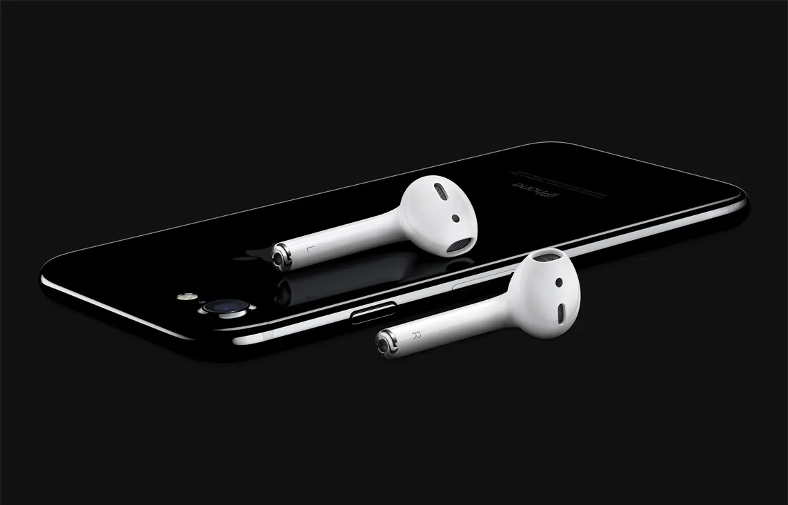 Почему Apple AirPods – аксессуар-инвалид