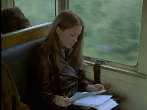 Лучше б с черепахой жил. Почему «Девушка в поезде» достойна только боковушки у туалета