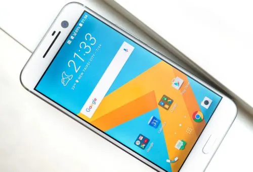 Как компания HTC вернулась в игру