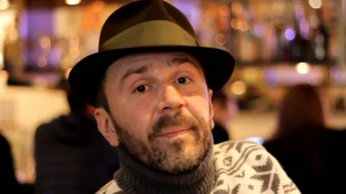 «Серега, поставь царский лайк». Самый тупой фанат Шнура и «Ленинграда»