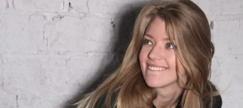 Наивные феминистки повелись на хитрую рекламу комедии