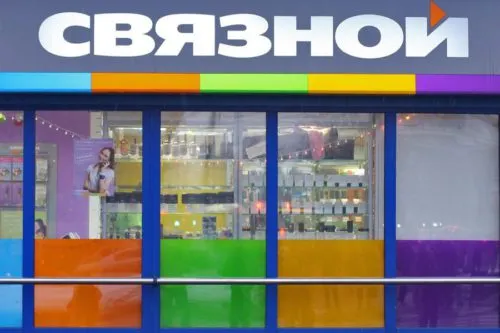 «Связной» идет в демпинг: топовейший Galaxy S8+ продается со скидкой 10 тысяч рублей