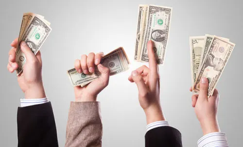 Несите ваши деньги. Как, зачем и за сколько купить рекламу на «Палаче»?