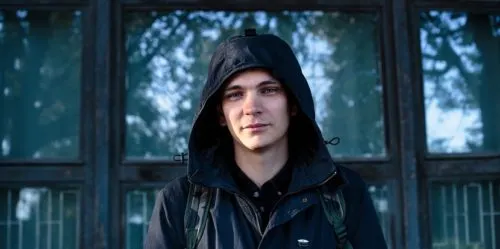 Гнойный – обычный наркоман, а не интеллектуал. Его карьера скоро умрет