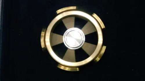 Японцы создали гениальный спиннер, который крутится дольше, чем ты трахаешься