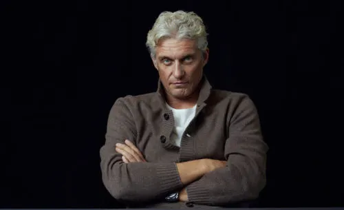 «Тинькофф банк» поплыл и подал в суд на «Немагию», затролившую Олега Тинькова