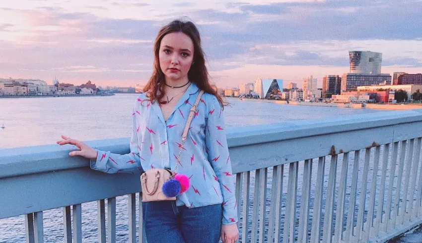 «Я классная с любой кожей». Елизавета Кислова – об акне и принятии себя