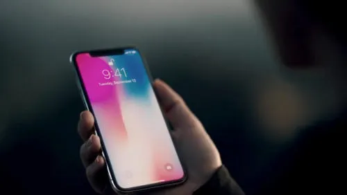 Возможно, iPhone X не выйдет в ноябре и задержится на месяц. Это ад