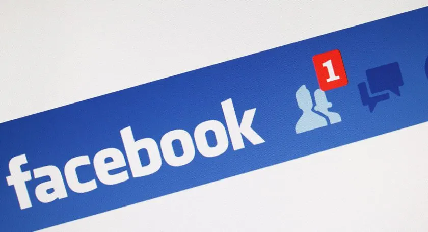 Роскомнадзор опять прыгнул на Facebook и хочет заблокировать его в 2018 году