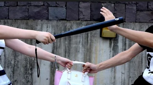 Сумка-пузо, дрон-яйцо и еще 5 дичайших лотов с AliExpress