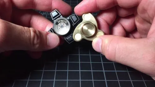 Ученые сделали спиннер для блох