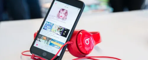 Apple Music кинула музыканта. Ему не выплачивают кэш!