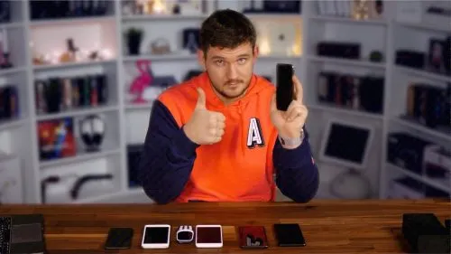 Почему iKakProsto (Стас Васильев) – худший техноблогер русского YouTube