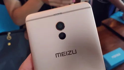 Meizu выпустит юбилейный флагман 15 Plus, который стыдно показать людям