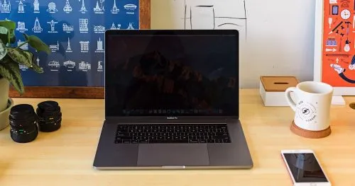 Чем разочаровывает MacBook Pro за 200 000 рублей 