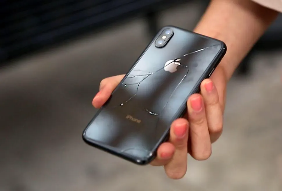 iPhone X прикончат уже летом 2018 года. Новый айфон непопулярен