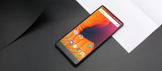 Xiaomi Mi Mix 2S – самый мощный смартфон бренда. Но это может быть фотошоп