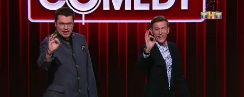 «Бога нет, ребята, нас некому спасать». Роман Бордунов сходил на съемки Comedy Club