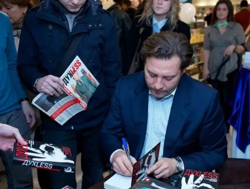 Двое из творца. «Селфи» – символ заката Сергея Минаева