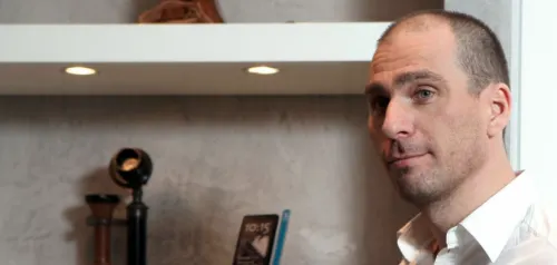 «Отец» YotaPhone Мартынов стал богаче на $15,5 млн. Он продал свое детище с потрохами