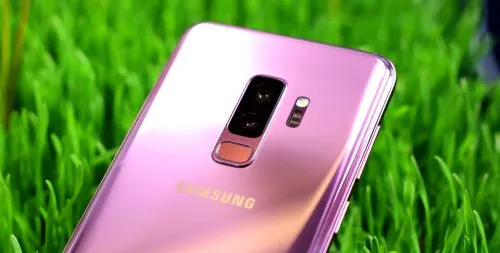 Презентованы Samsung Galaxy S9 и S9+: флагманы с камерой Dual Aperture и уродливыми AR-эмодзи