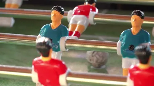 Александр Кокорин заработает твою зарплату за 78 минут и еще 7 фактов о деньгах в русском футболе