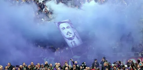 Фанаты «Фиорентины» устроили прощальный перформанс своему капитану Астори. Прощай, Давиде!