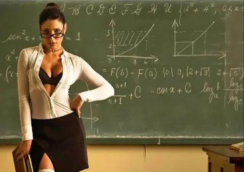 Питерская учительница переспала с 15-летним учеником прямо на уроке