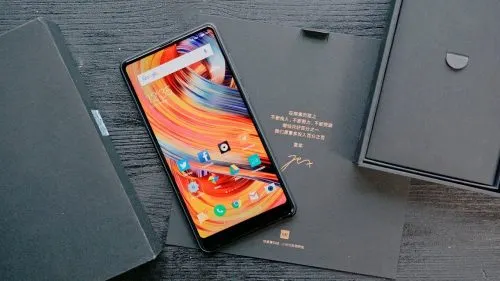 Mi Mix 2S – первый смартфон Xiaomi со сканером отпечатка пальцев прямо в дисплее
