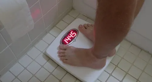 Школьник думал, что он толстый, и самоубился. Смешно, что он был худым