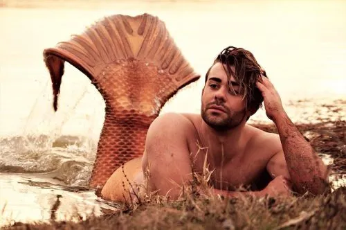 Мужик заплатил 100 тысяч рублей, чтобы стать русалкой