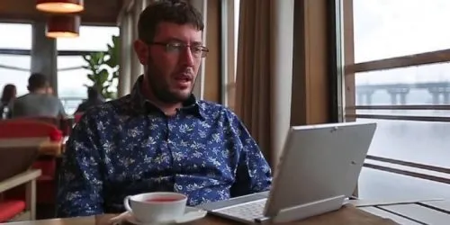 Как Артемий Лебедев зарабатывает на шрифтах. Гениально!