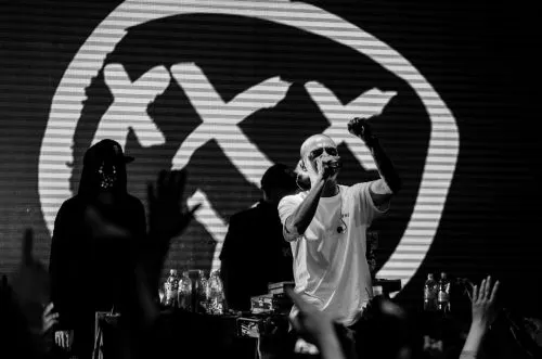 У лейбла Оксимирона появилась идеология. Но Booking Machine все равно нужен свой Скриптонит