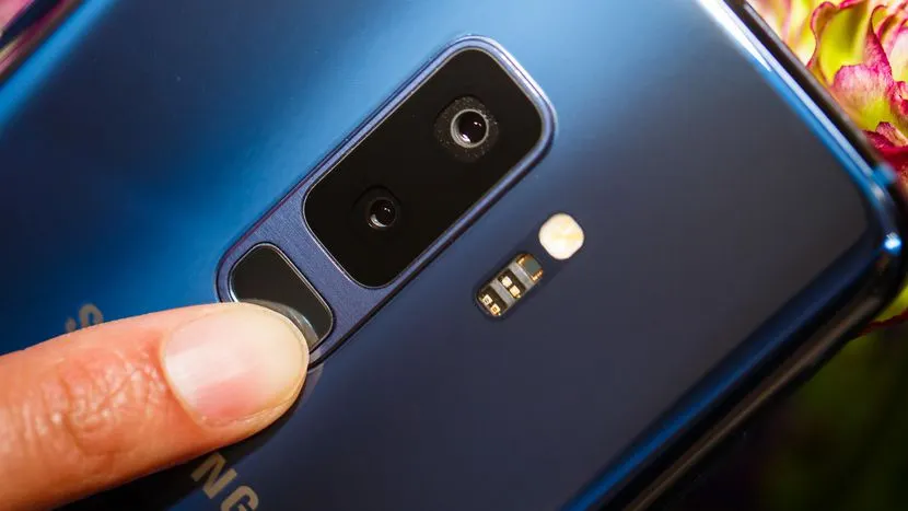 Samsung Galaxy S9 грандиозно подешевел. Брать или нет? И что покупать – S9 или S8?