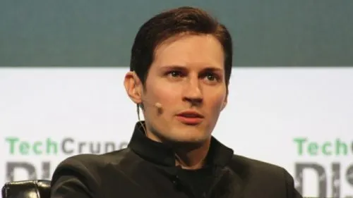 В Питере ищут Павла Дурова. Он задолжал 4 рубля