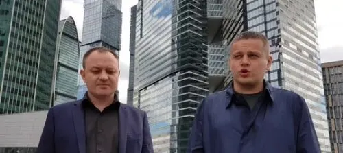 Потерявший жену и детей Игорь Востриков лезет в политику. Что об этом думают в твиттере