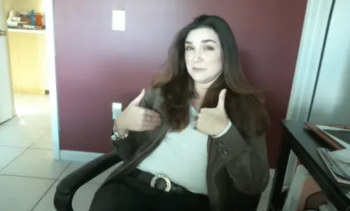 Учительница два месяца занималась сексом со школьницей, но ее не посадили