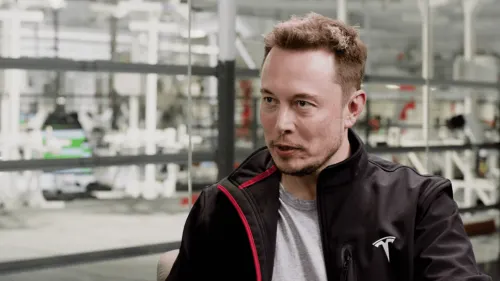 Tesla завершила квартал с убытком $710 млн. У нее скоро не останется денег