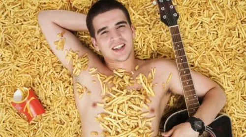 В WhatsApp организовали тест на идиотизм. Победители не получат обед в «Макдоналдс»