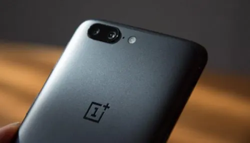 OnePlus 6 уже можно купить в России. Причем за адекватные деньги