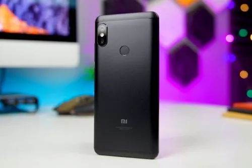 Как смартфоны Xiaomi убивают амбиции, превращая людей в нищебродов