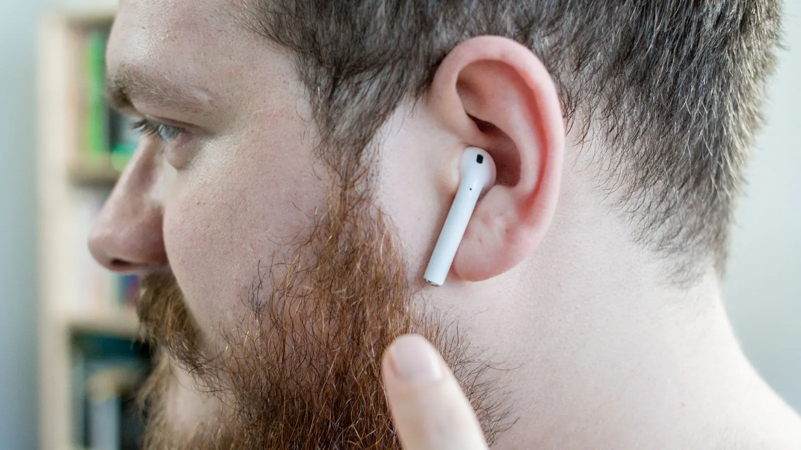 iOS 12 – просто огонь. Она превращает AirPods в слуховой аппарат