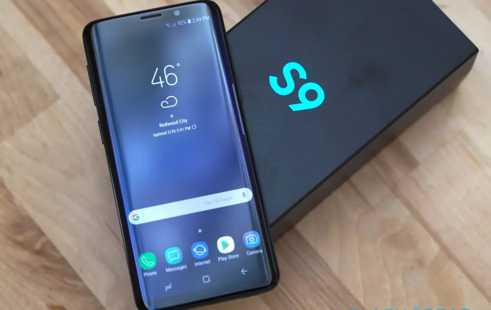 Мы хвалили Samsung Galaxy S8 и ругали «девятку». Но прошлогодний флагман тоже топ